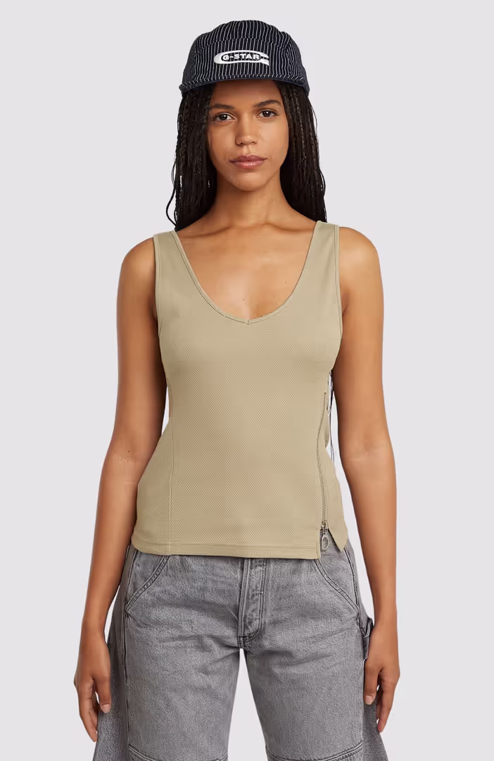 Asymmetrical zip slim tank top wmn