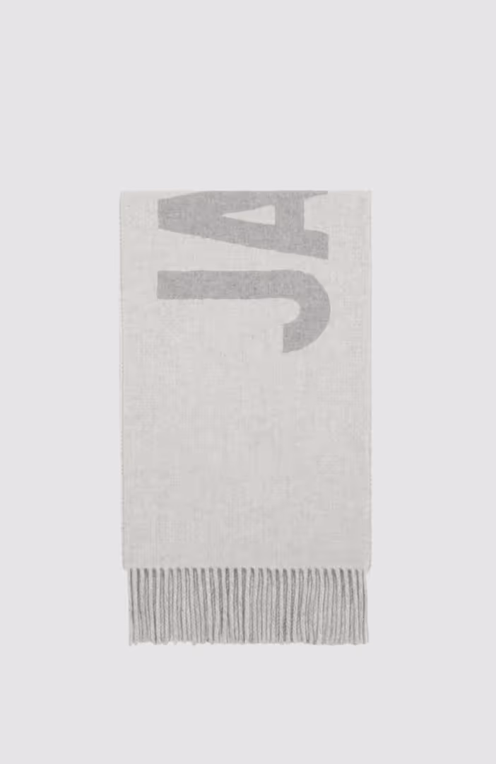 Le Charpe Jacquemus