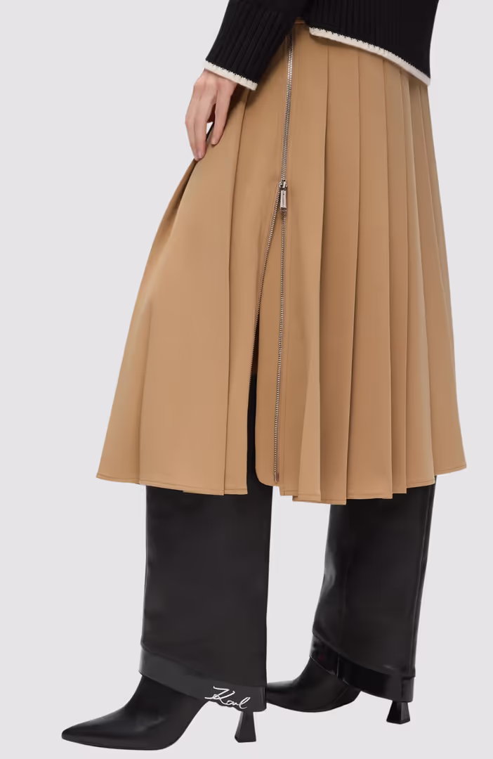 Belt Detail Pleated Skirt