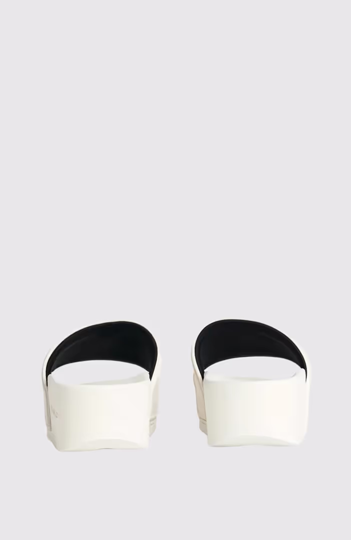 KONDO MAXI Karl NFT Slide