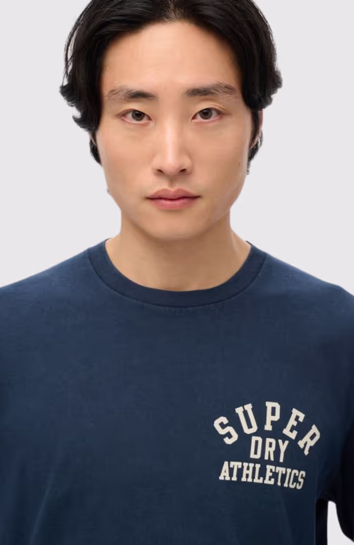 ATHLETIC ESS LS TEE