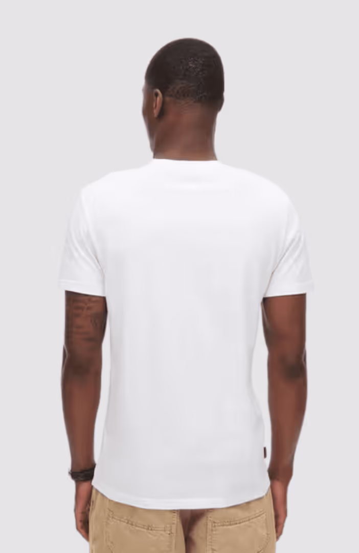 Essential Logo Emb Tee