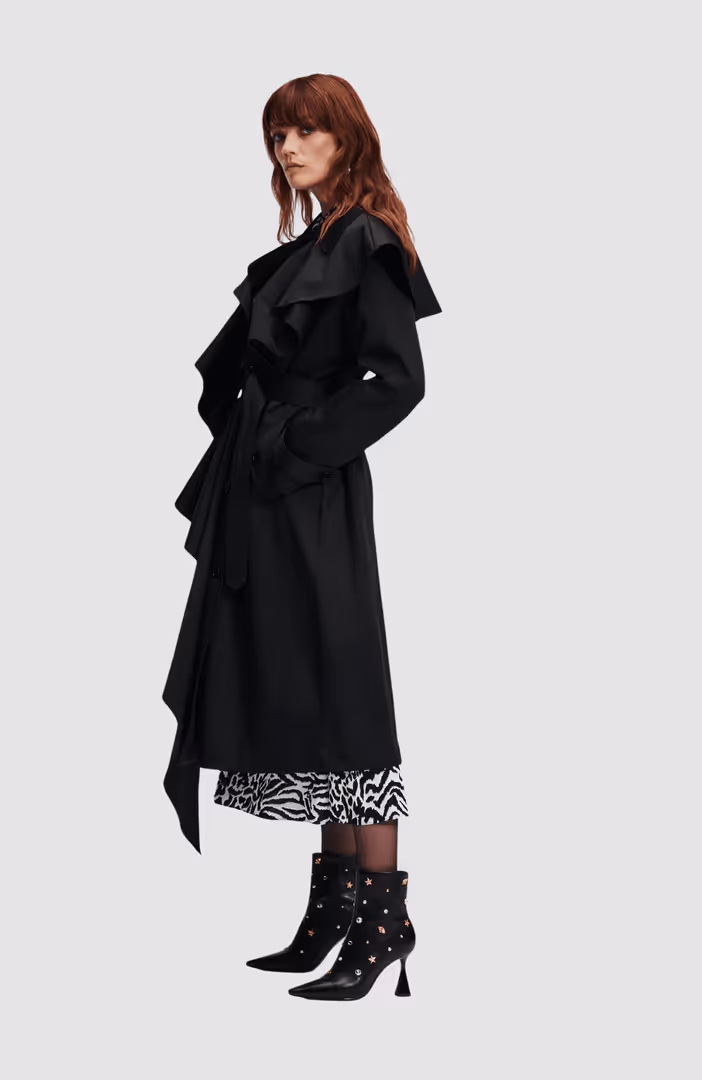 Hun'S Pick Ruffle Coat