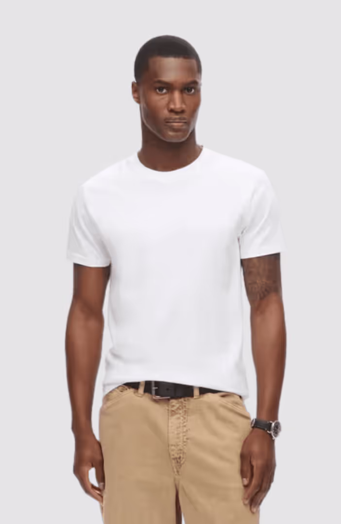 Essential Logo Emb Tee