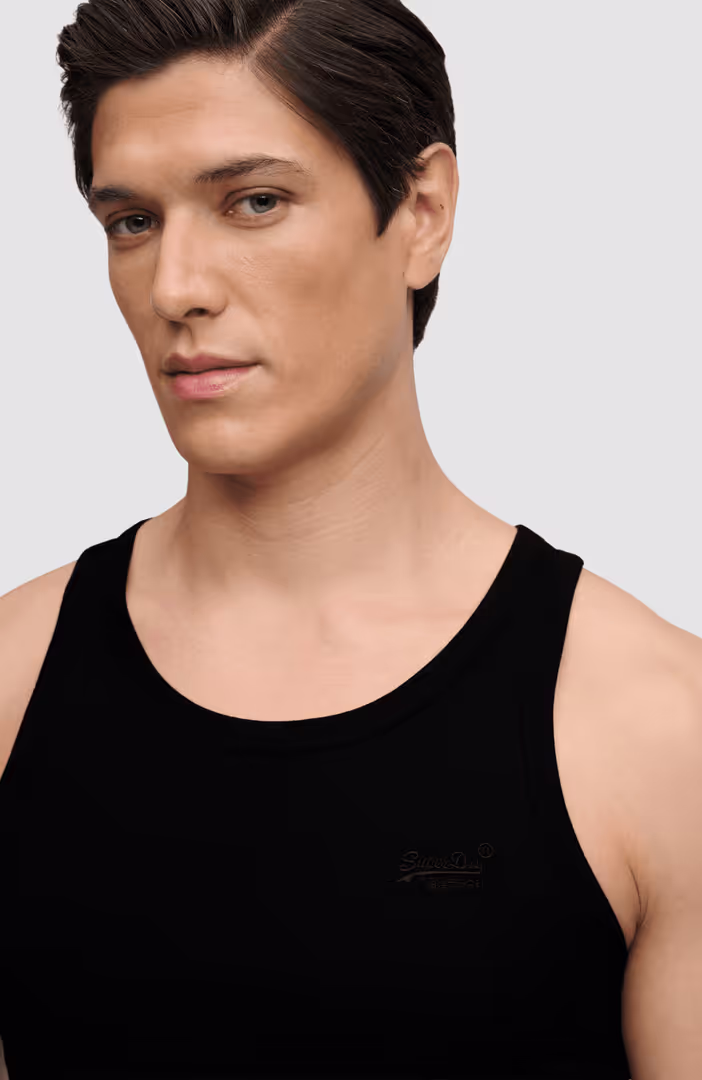 Essential Logo Vest Ub