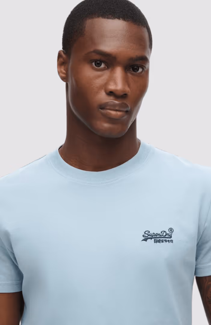 Essential Logo Emb Tee