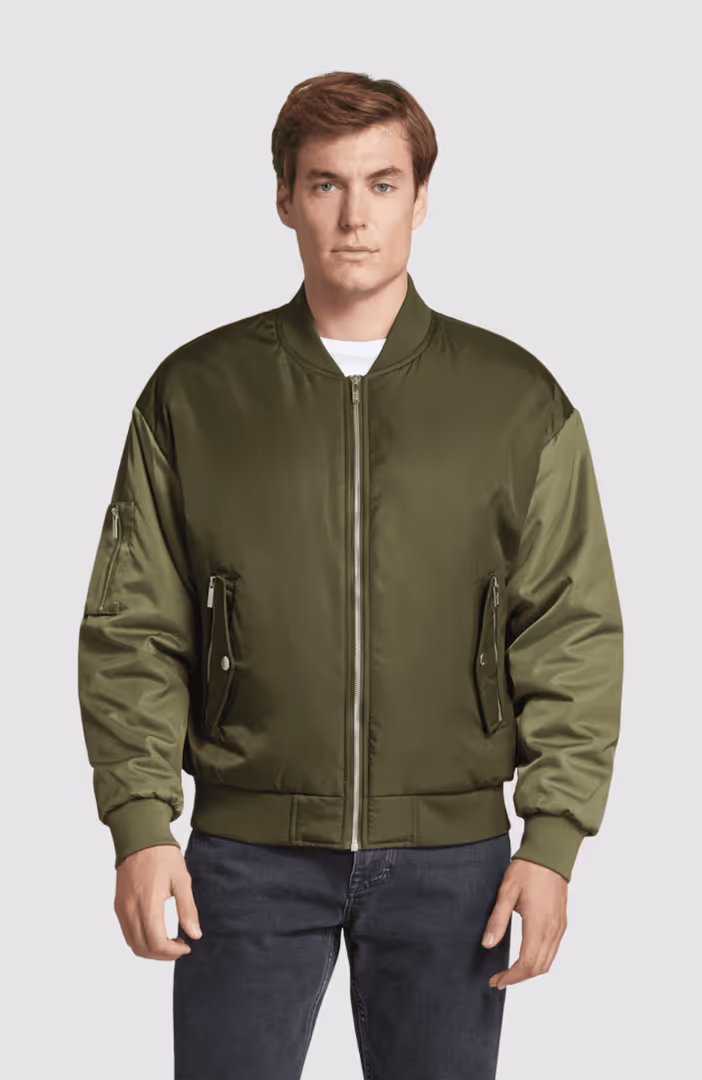 BOMBER