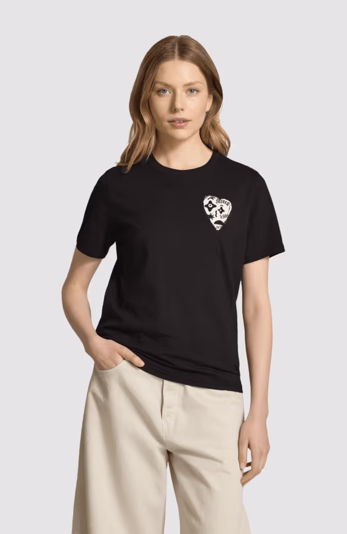 Chest artwork regular fit T-shirt