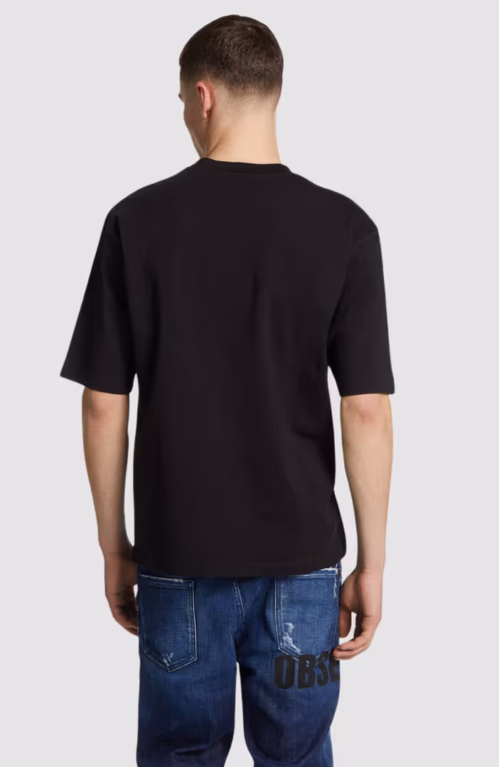 Loose Fit Fashion Show T-shirt