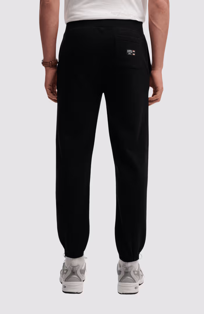 Essential Logo Classic Jogger
