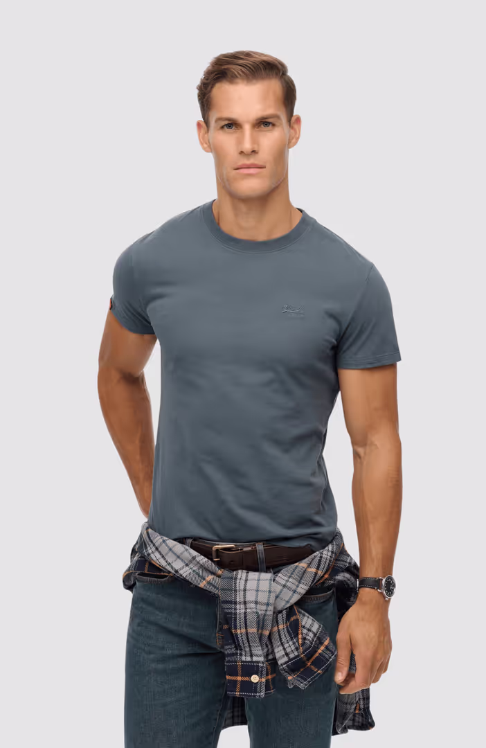 Essential Logo Emb Tee