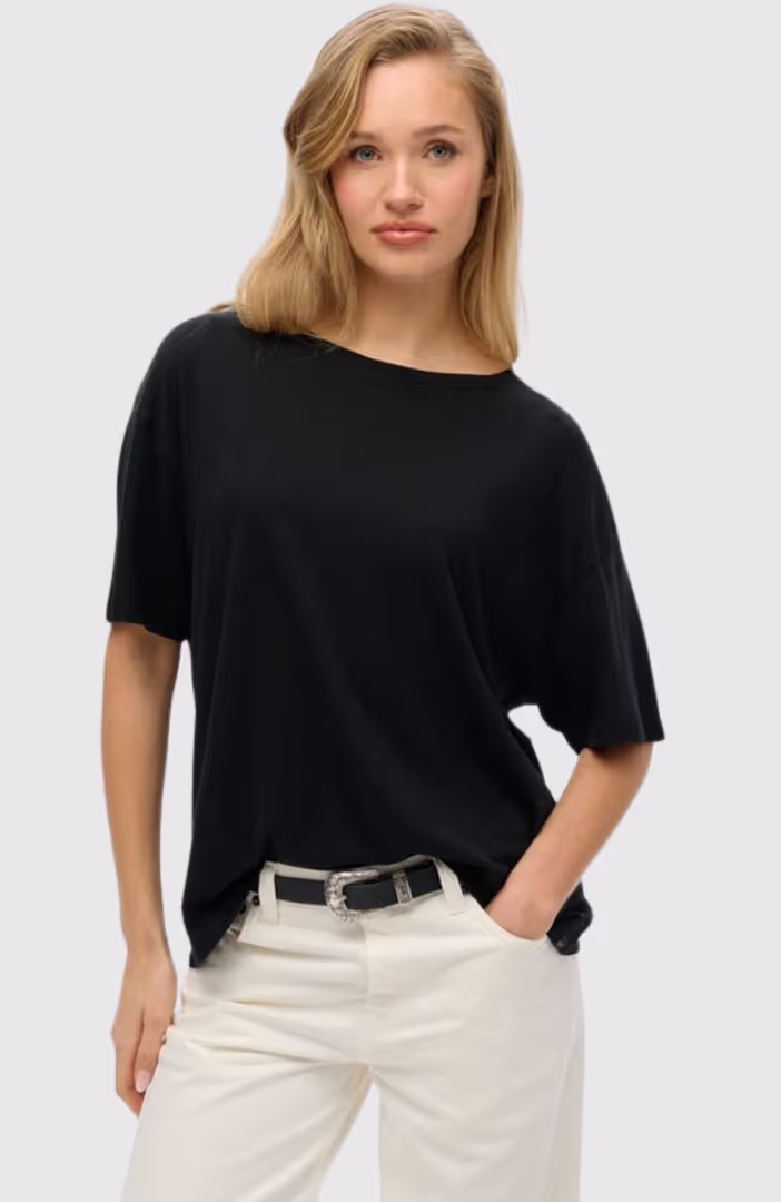 STUDIOS DROPPED SHOULDER TEE