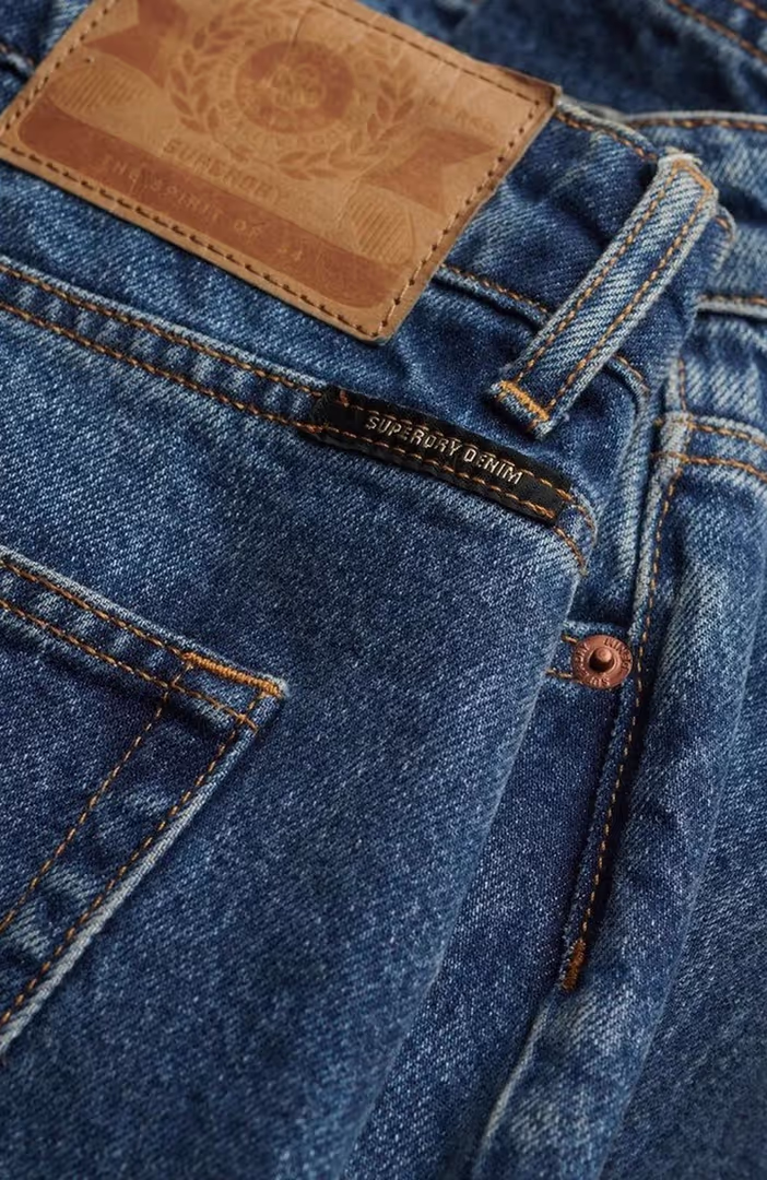 Mid Rise Straight Leg Jean