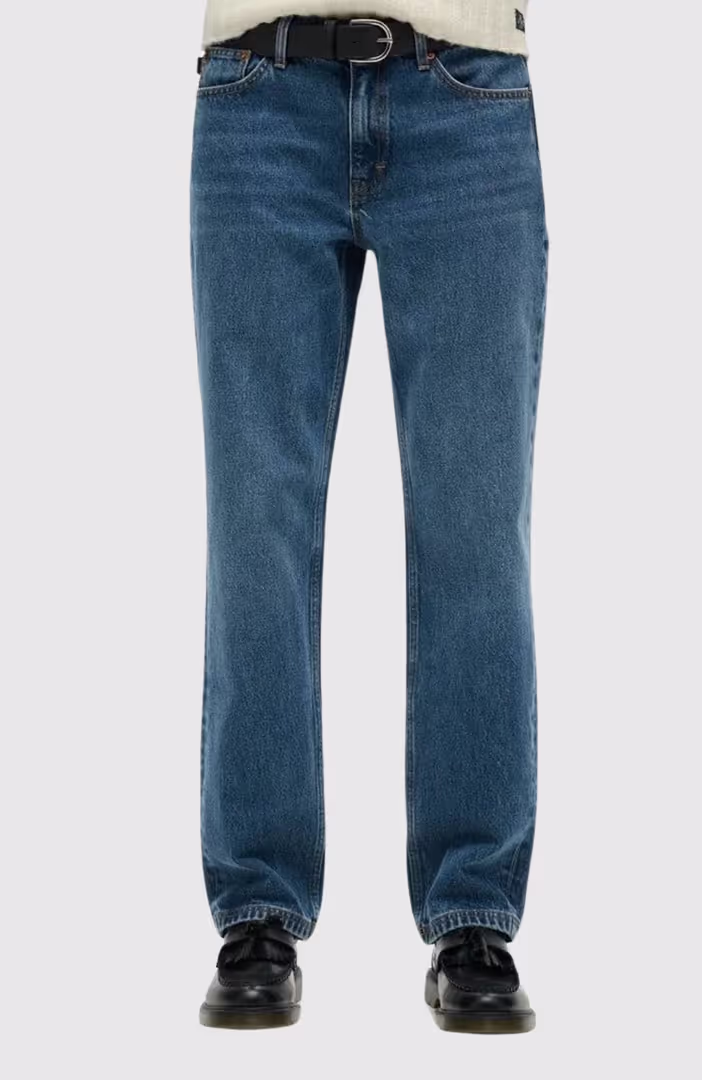 Mid Rise Straight Leg Jean