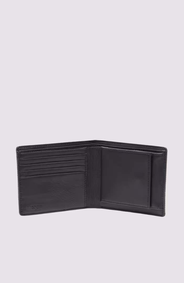 Multi Pkts Bi Fold Coin S 3D
