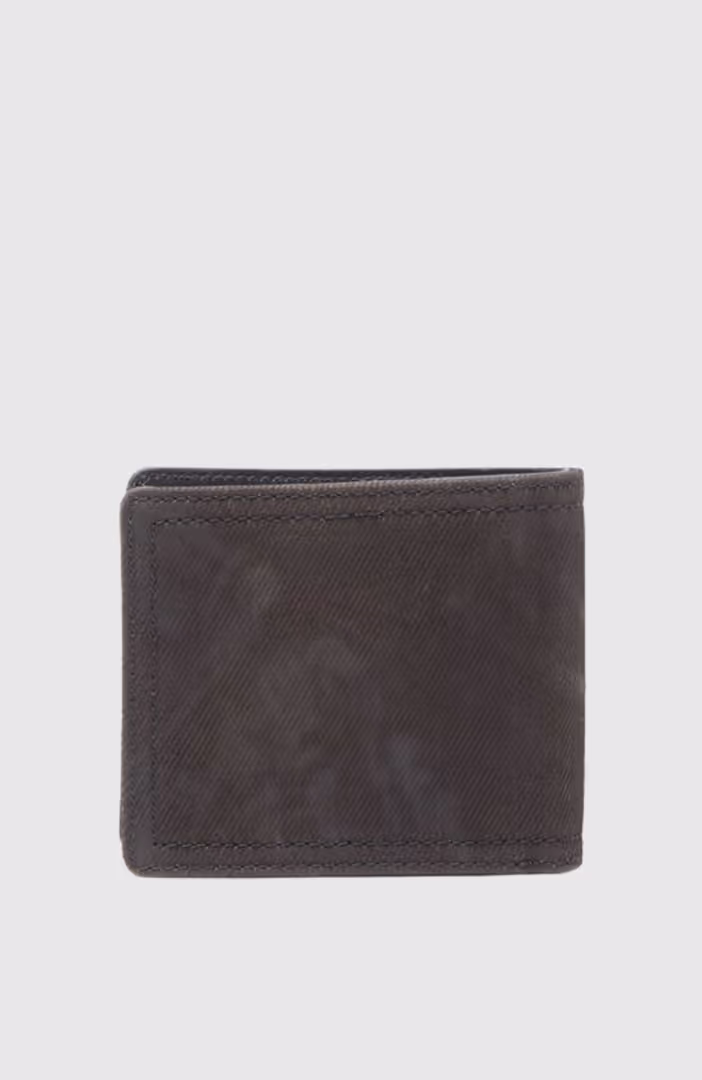 Multi Pkts Bi Fold Coin S 3D