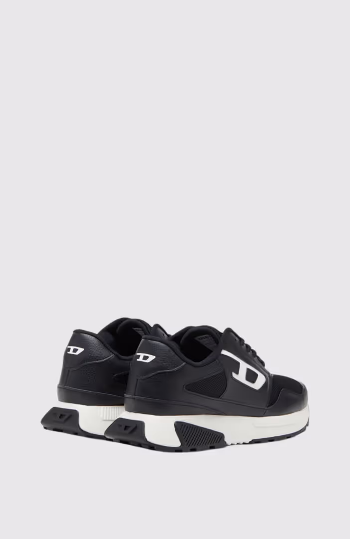 S Tame D Running