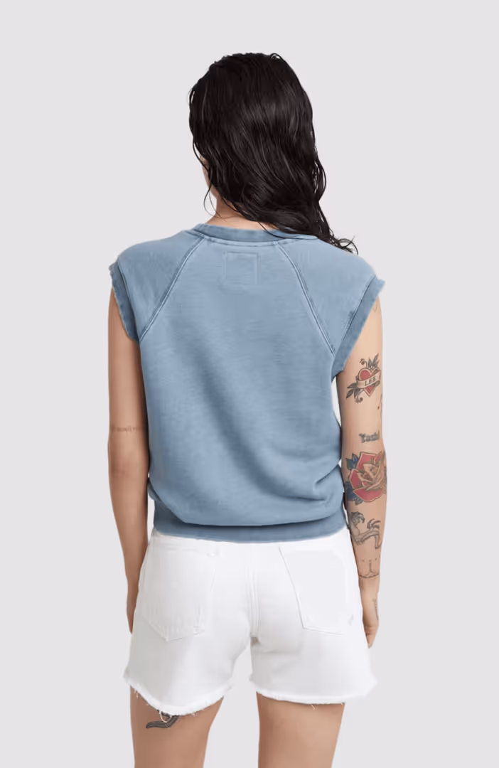 Distressed raglan  sw wmn