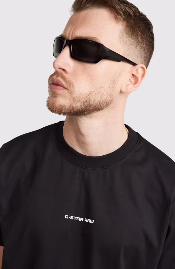 Center chest logo loose r t
