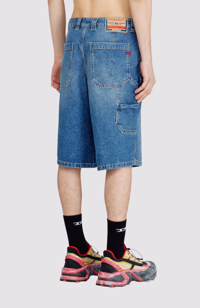 D Livery W Short