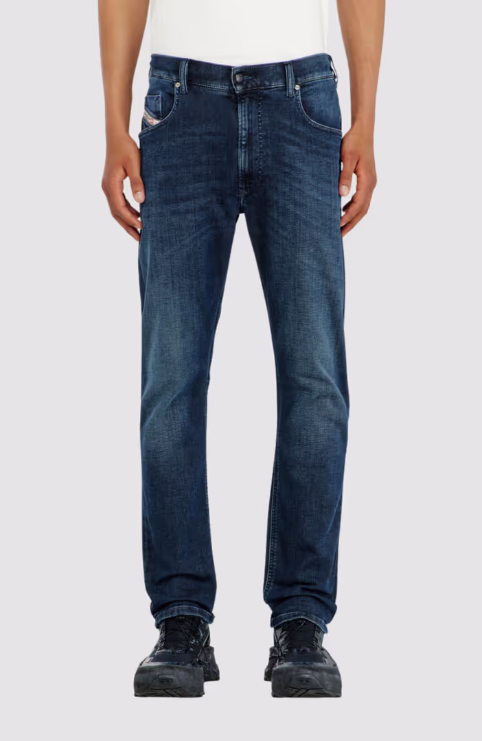 2032 D Krooley BW Jogg 09P94