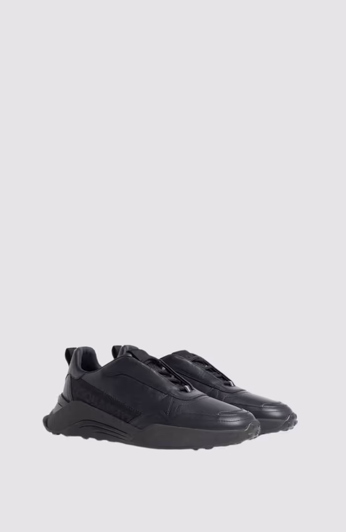 D2 Flow Sneakers