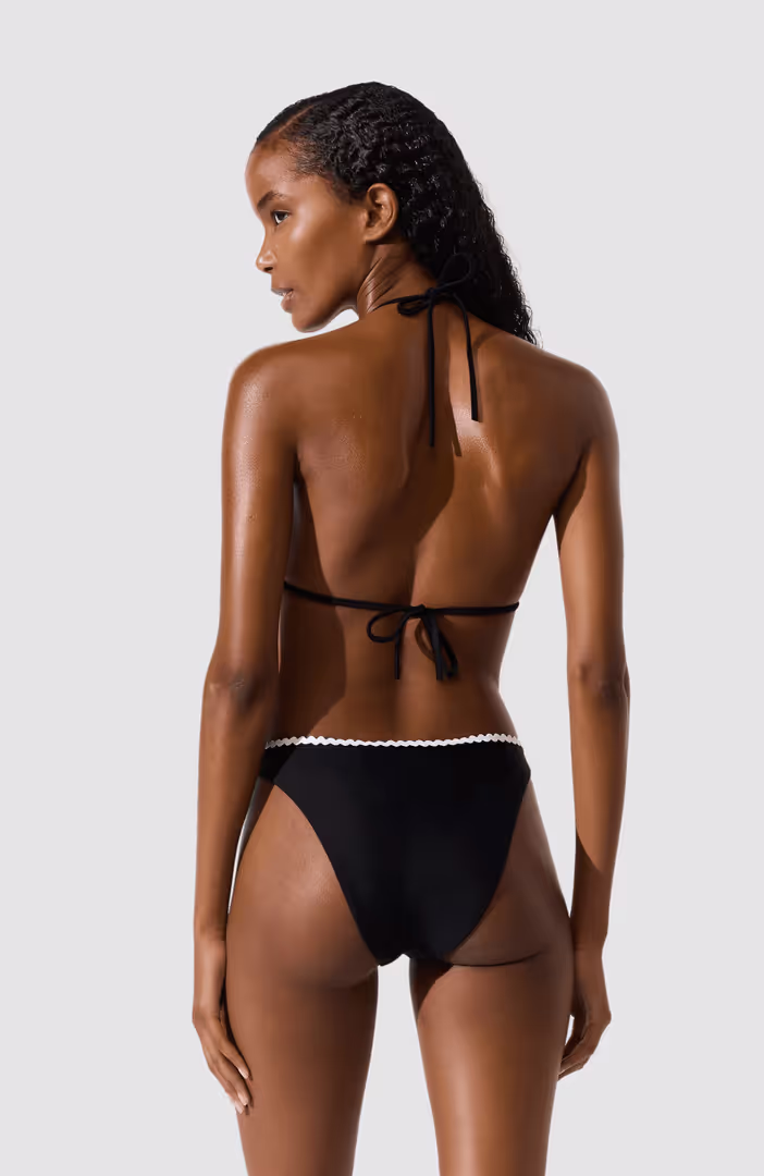 Signature Scallop Triangle Top