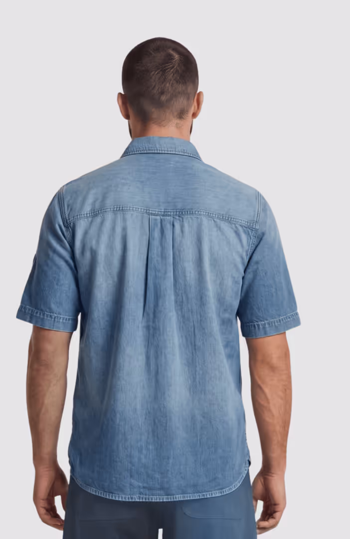 Slanted double pocket regular shirt