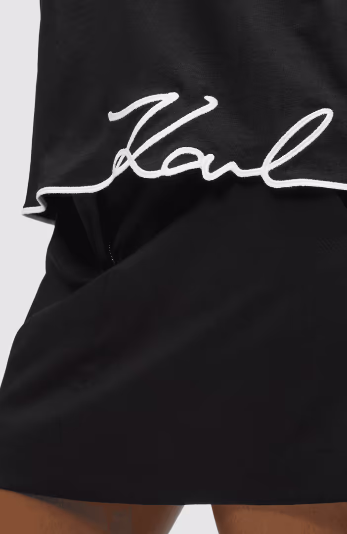 Signature Hem V-Neck T-Shirt