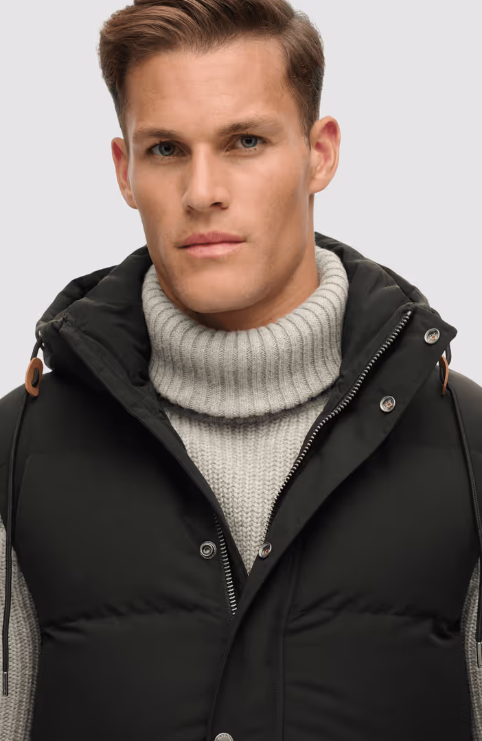 EVEREST HOODED PUFFER GILET