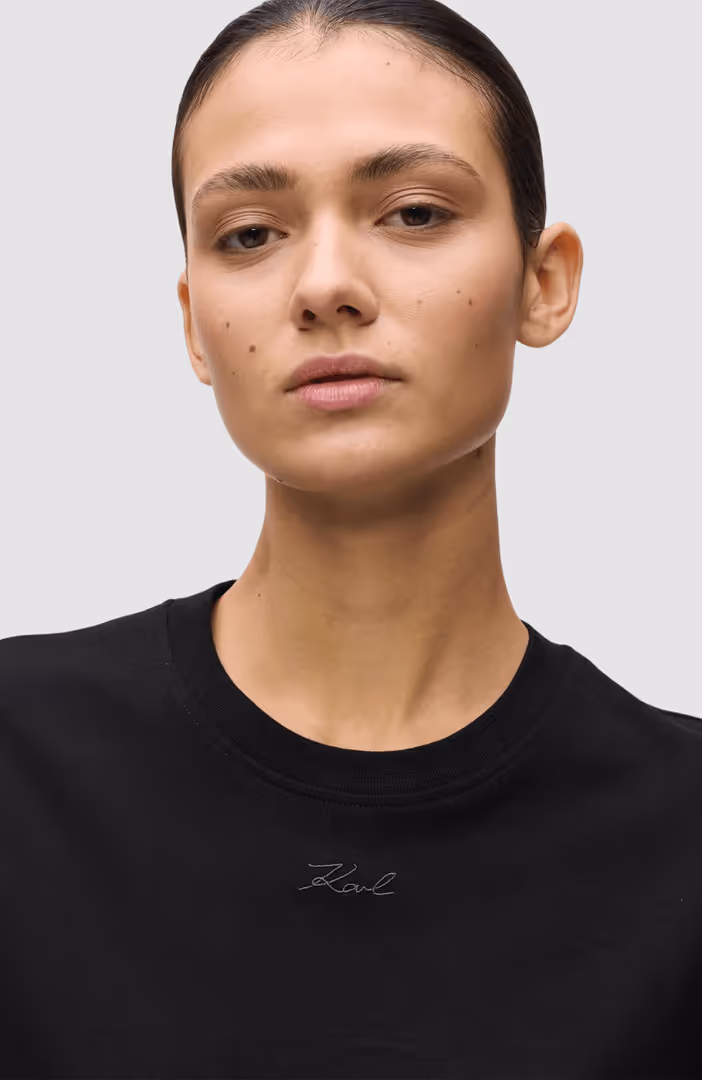 Essential Regular T-Shirt