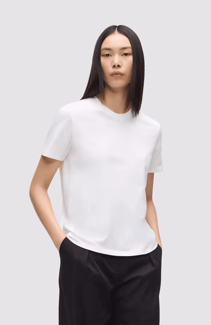 Essential Regular T-Shirt