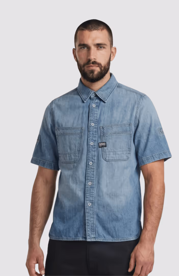 Slanted double pocket regular shirt