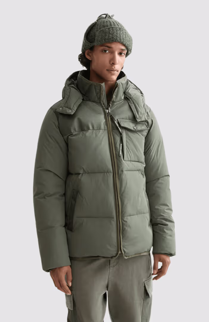 Hooded puffer jacket