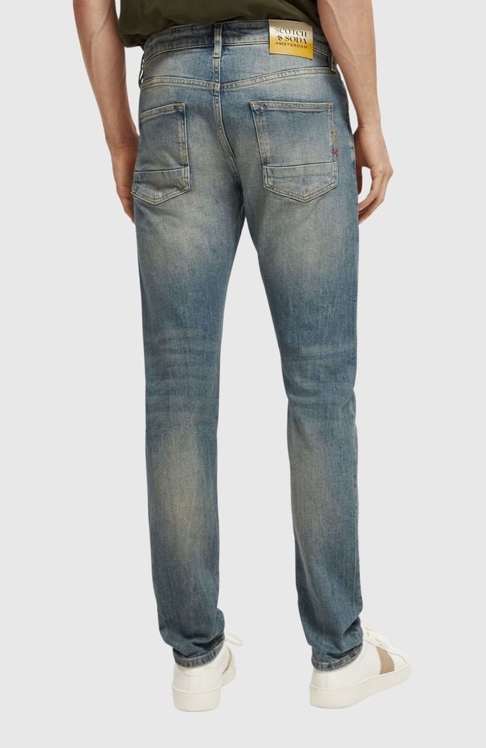 Seasonal Essentials Ralston Slim Jeans - Scrape And Move