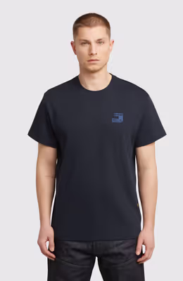 Chest logo r t