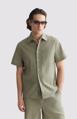 Jacquard Seer-Sucker Regular-Fit Short-Sleeved Shirt
