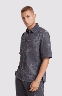 Slanted double pocket regular shirt