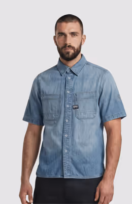 Slanted double pocket regular shirt