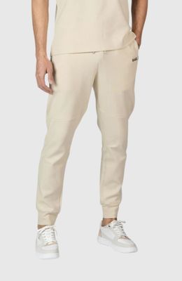 Q-Series Regular Fit Jogger