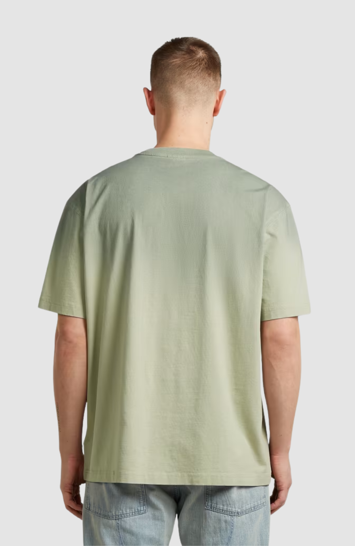 Sprayed relaxed logo r t