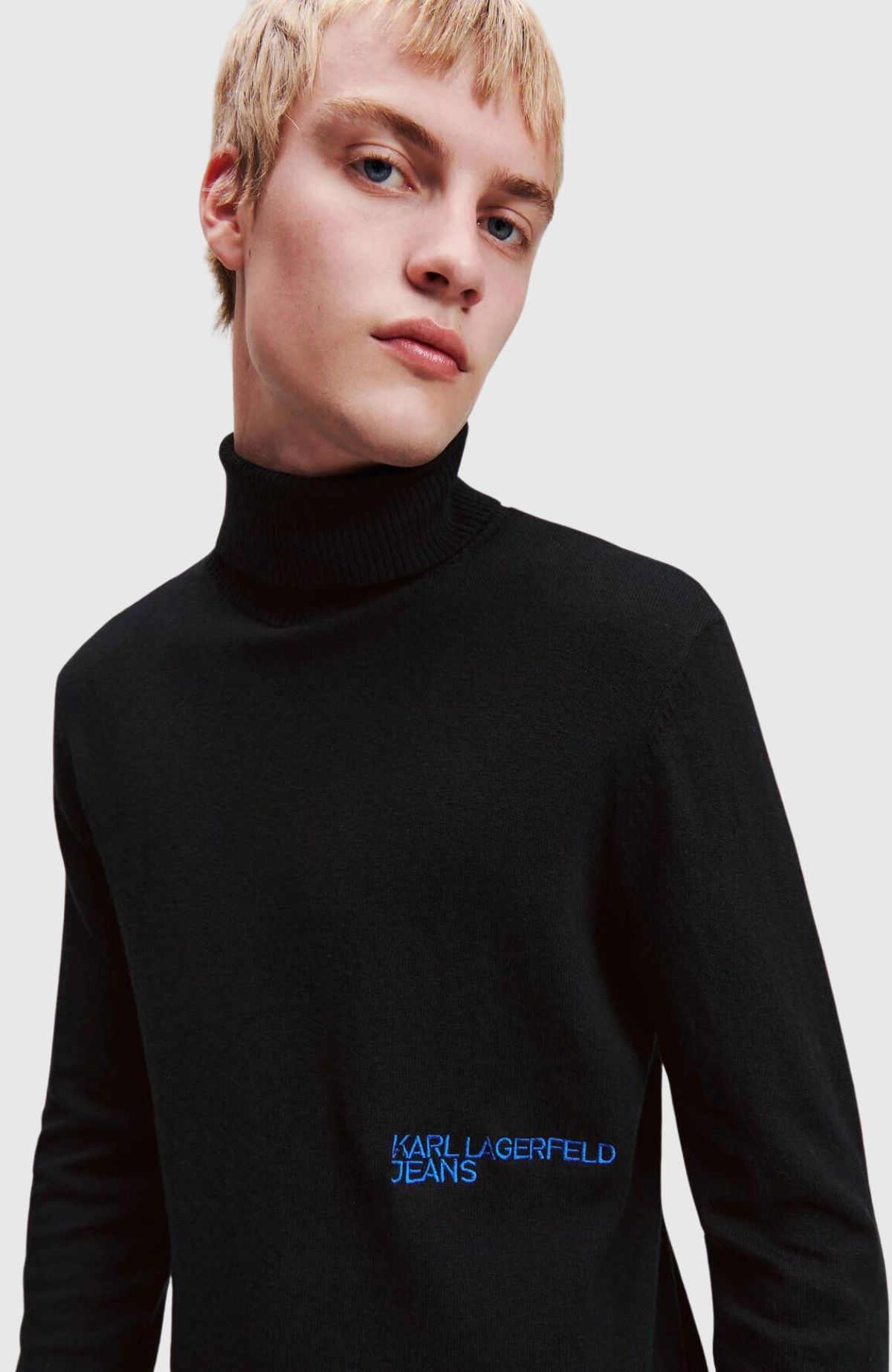 KLJ Lightweight Turtleneck