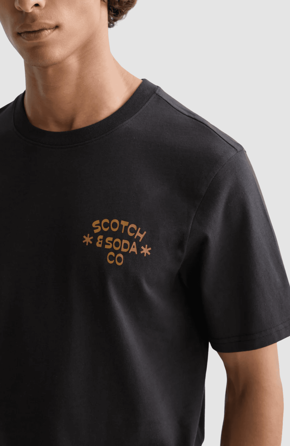 Chest artwork regular-fit T-shirt