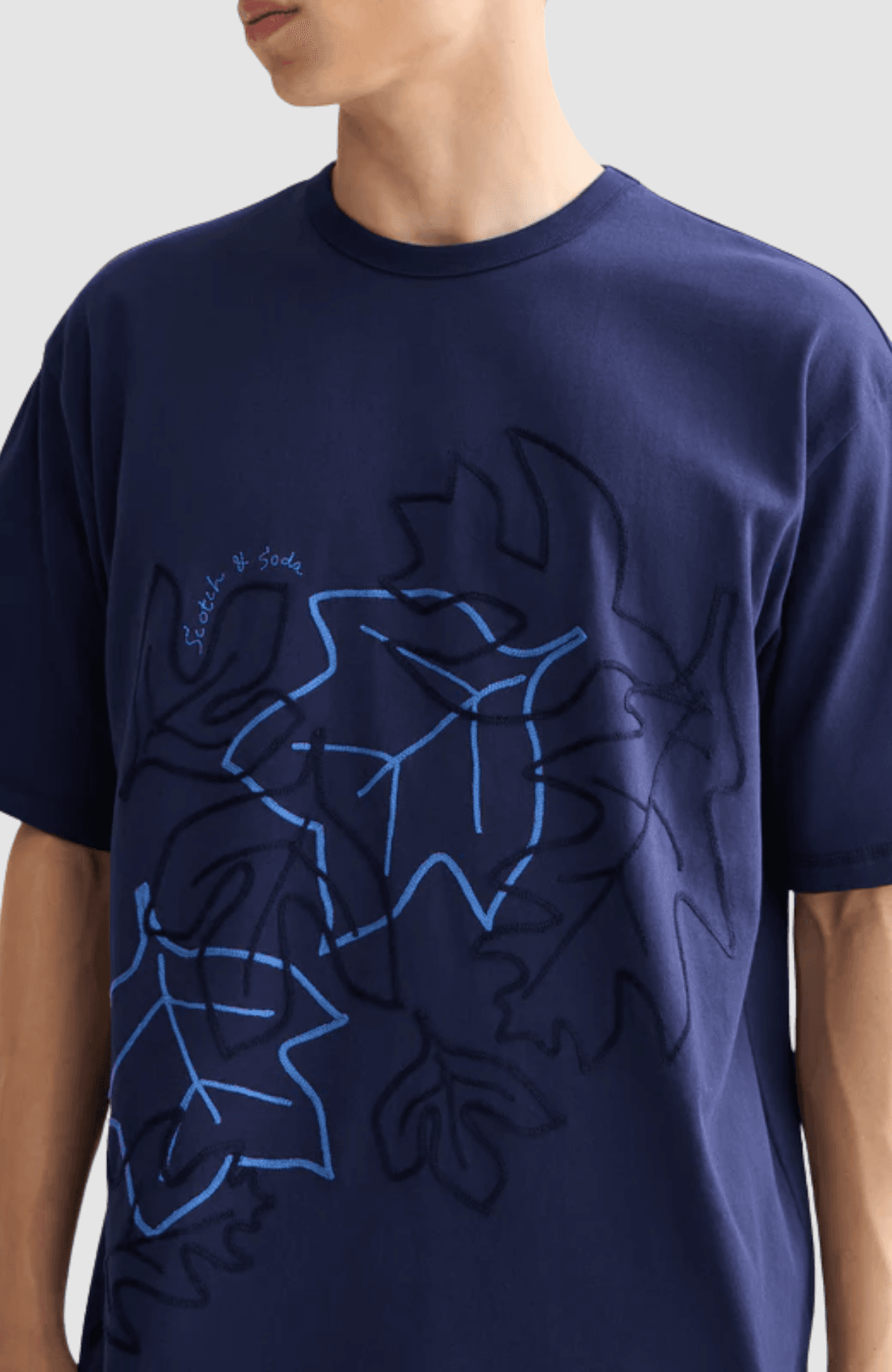 Loose fit Embroidery T-shirt