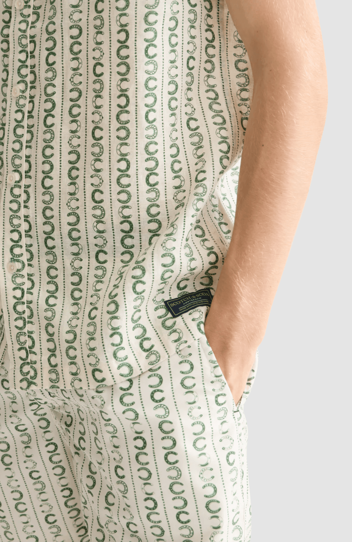 Printed linen regularfit shortsleeved shirt