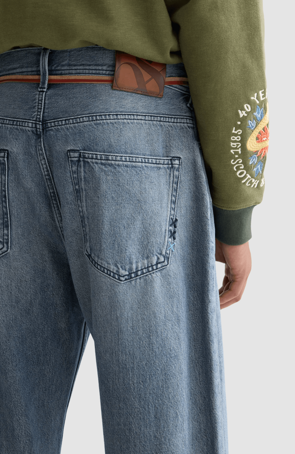 The Pitch loose jeans