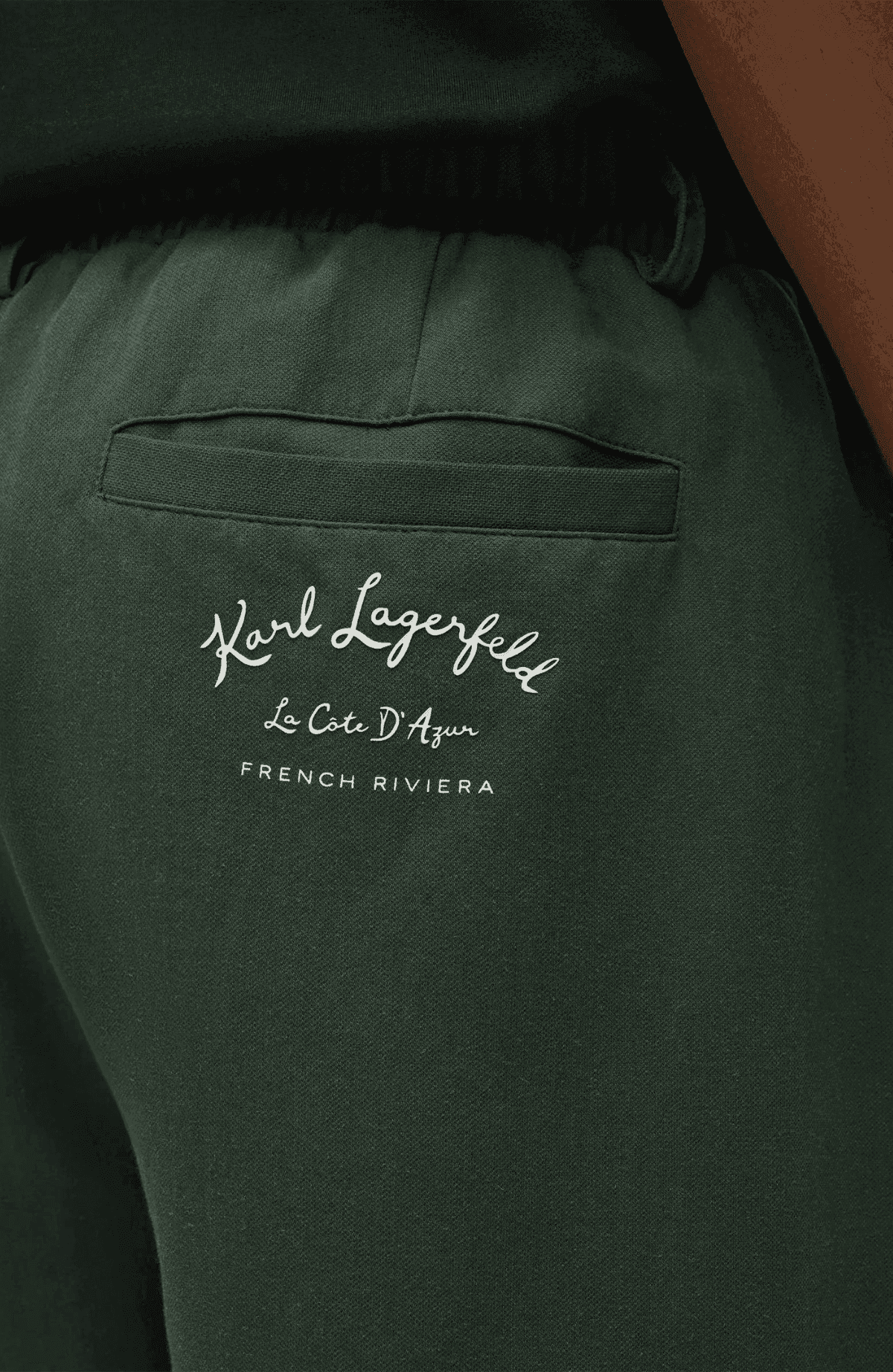 Vacances Tencel Blend Shorts