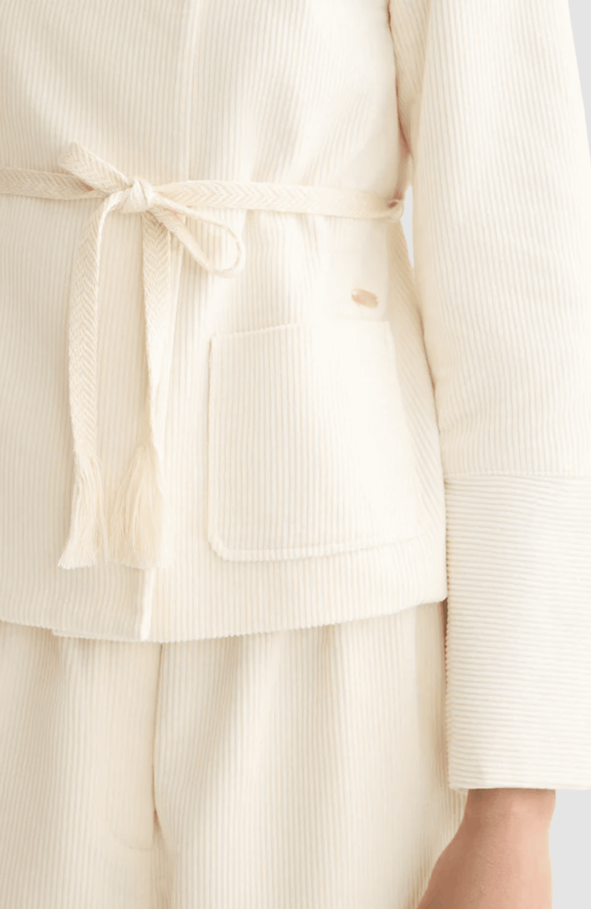 Relaxed collarless jacket