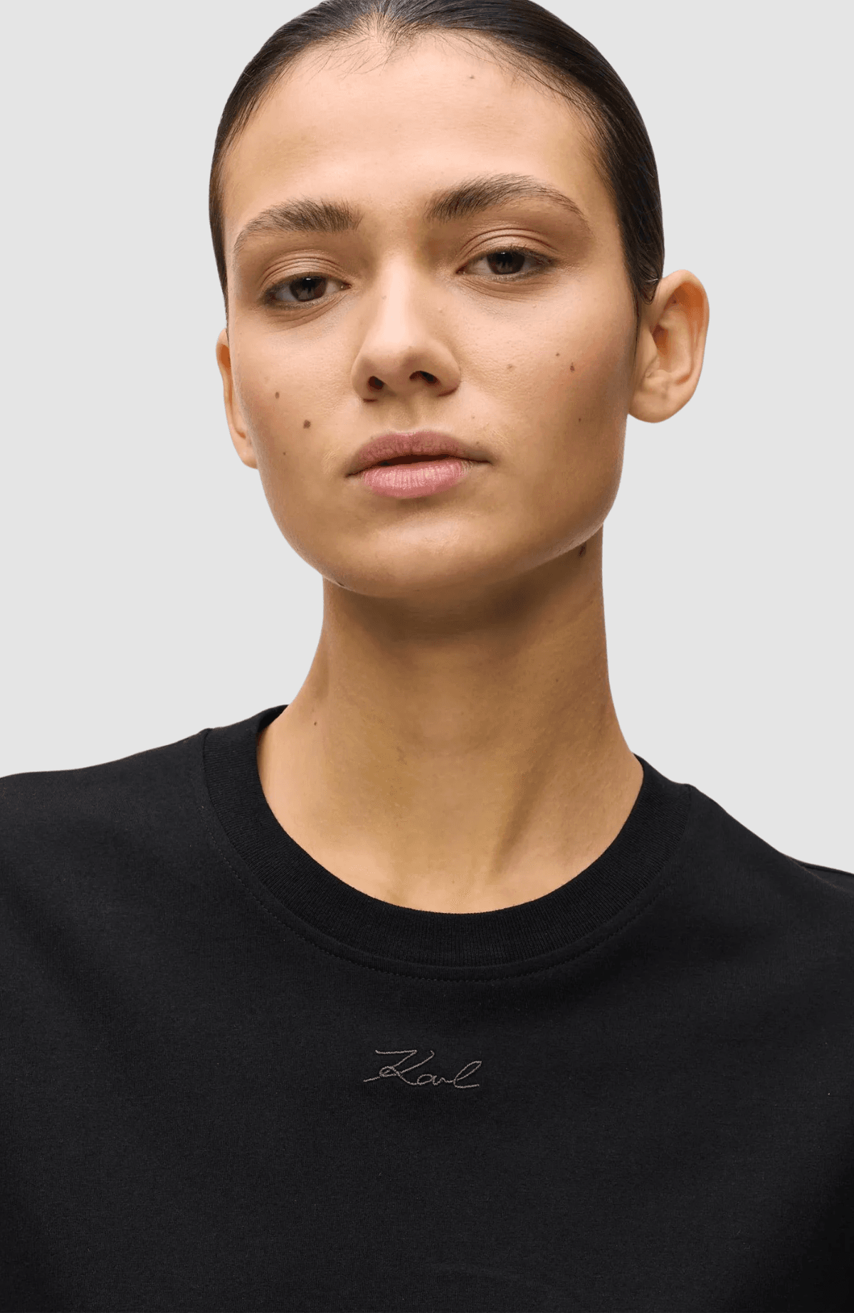 Essential Regular T-Shirt