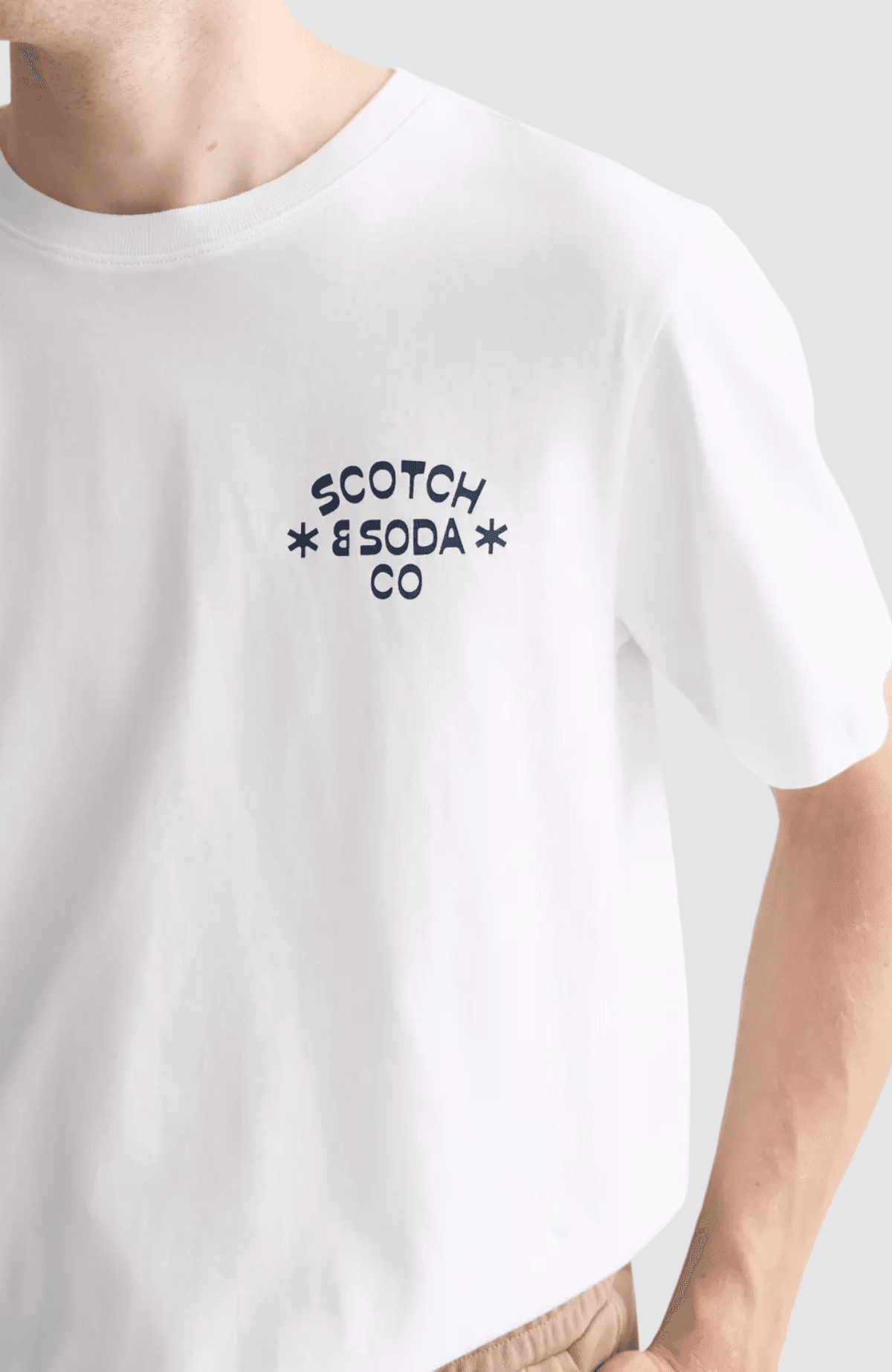 Chest artwork regular-fit T-shirt